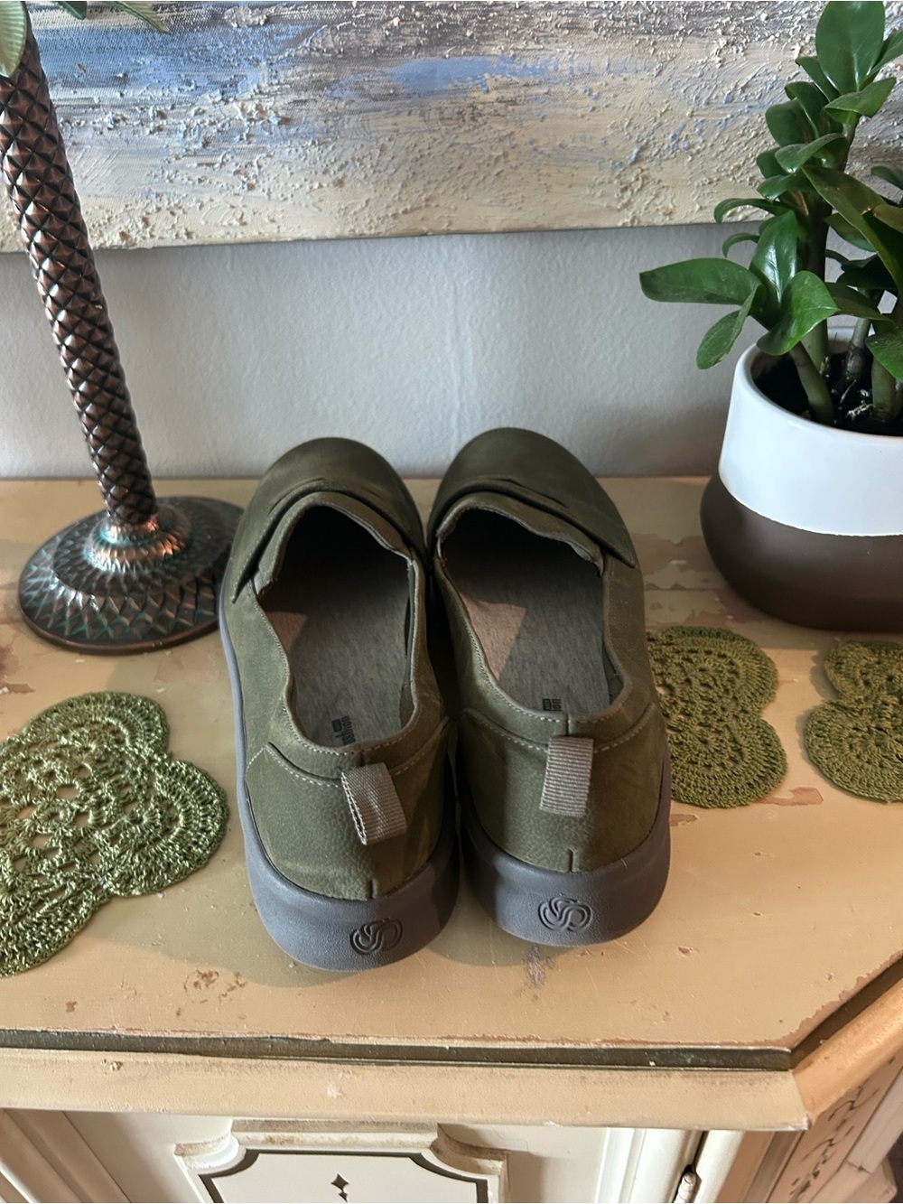 Cloudsteppers by Clarks Olive Green Slip-On Penny Loafers size 10 - Picture 4 of 6
